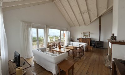 Venta y alquiler de gran casa en Montoya. Punta del Este, Uruguay.