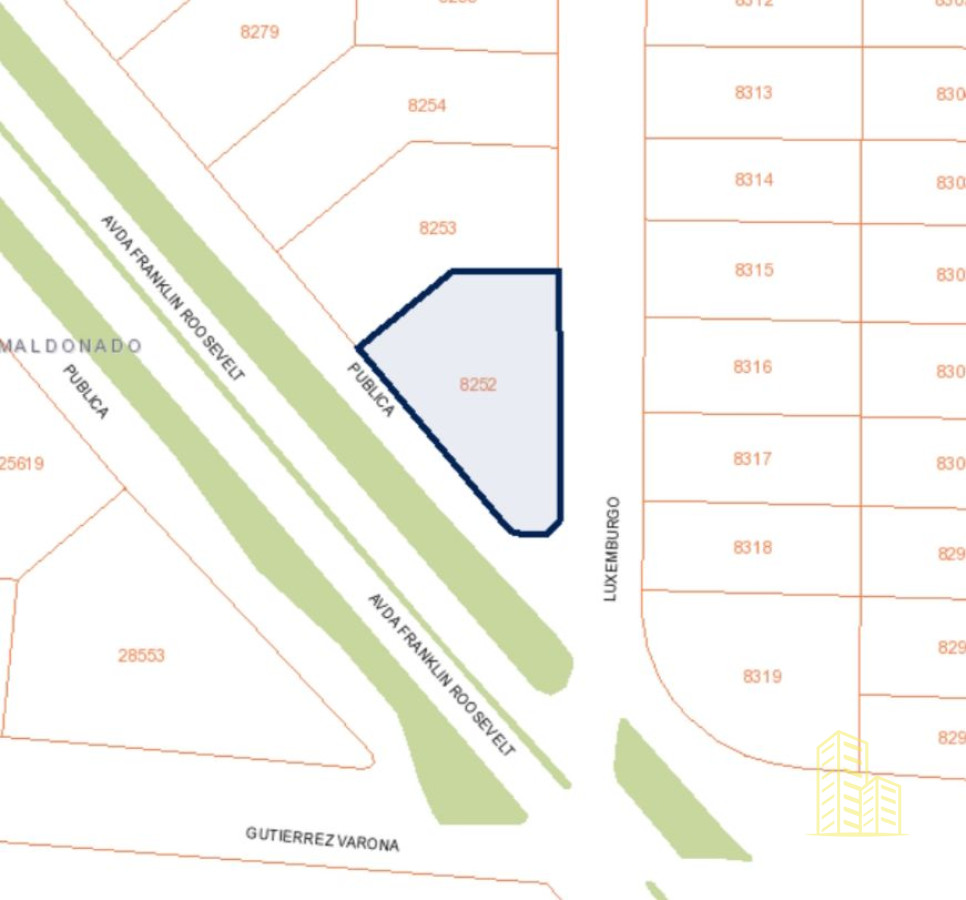Venta de amplio Terreno en Roosvelt, Punta del Este