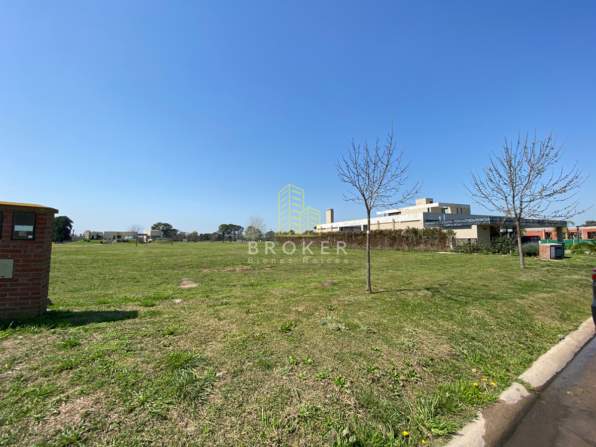 Terreno ID.1919/Lote_en_Venta_en_Haras_Santa_María_-_Barrio_El_Trébol - Lote en Venta en Haras Santa María - Barrio El Trébol