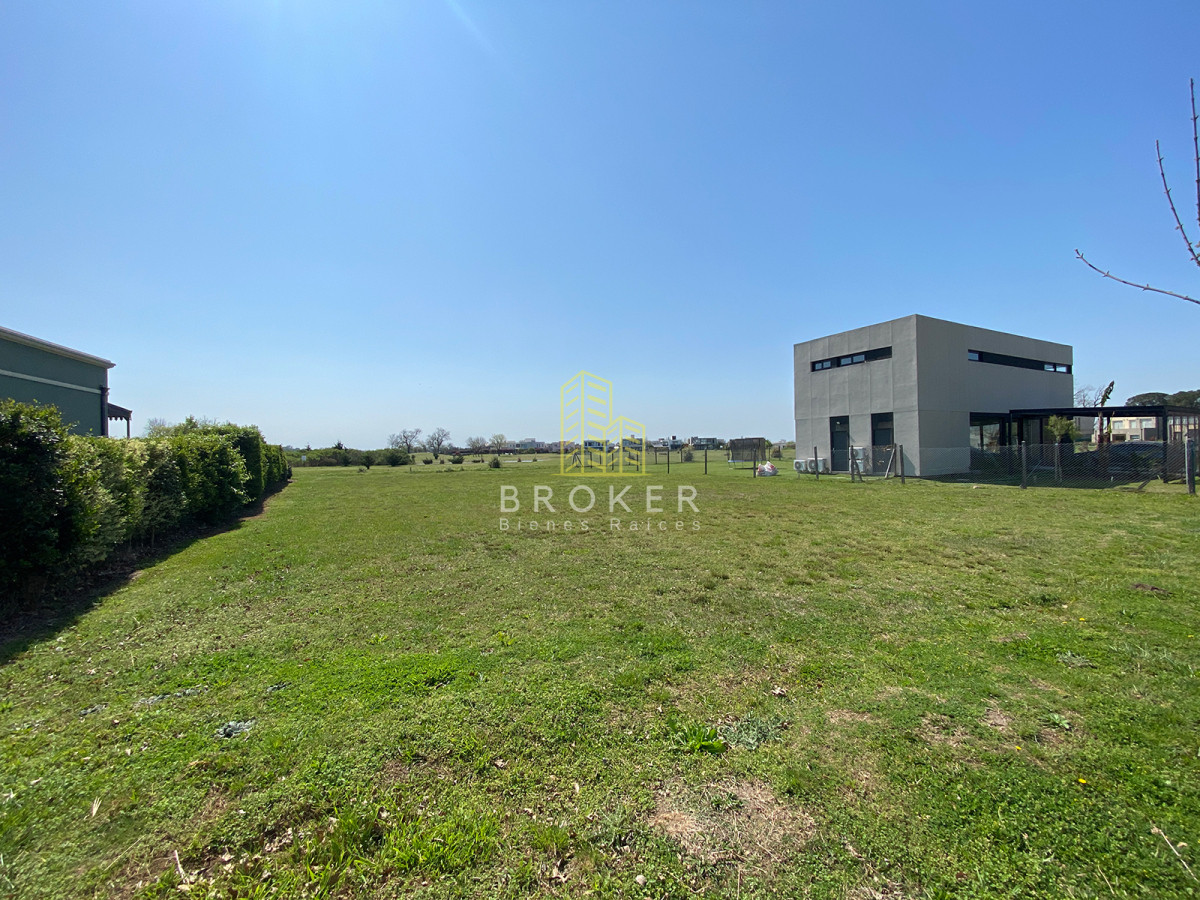 Terreno ID.1918/Lote_en_Venta_en_Haras_Santa_María_-_Barrio_Molino_Sur - Lote en Venta en Haras Santa María - Barrio Molino Sur