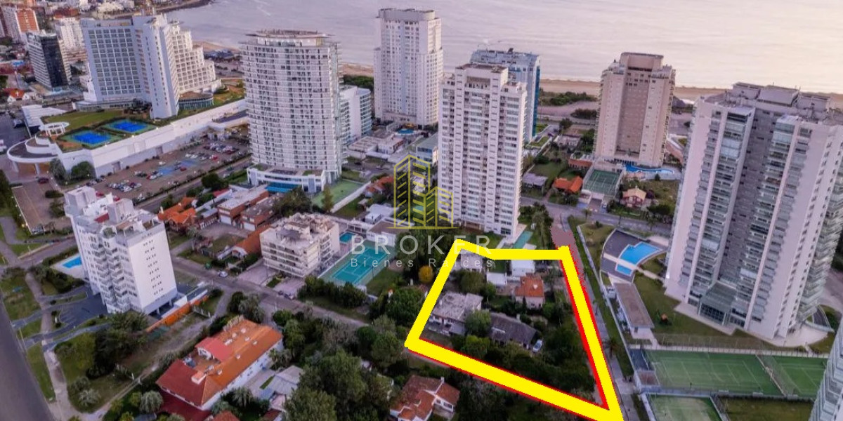Terreno ID.8592/Venta_Lote_de_2828m2_Punta_del_Este_a_metros_del_Conrad_para_desarrollar_edificio_torre - Venta Lote de 2828m2 Punta del Este a metros del Conrad para desarrollar edificio torre