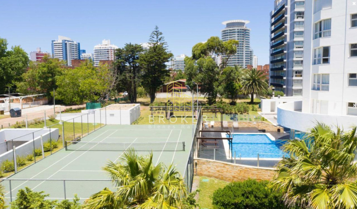 Apartamento ID.8556/Oportunidad_apartamento_3_dormitorios_en_venta_en_Casino_Tower - Oportunidad apartamento 3 dormitorios en venta en Casino Tower