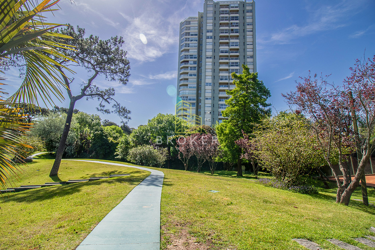 Apartamento ID.810/Oportunidad_en_venta_de_apartamento_en_Roosevelt_de_tres_dormitorios - Venta de apartamento en Roosevelt de tres dormitorios. Punta del Este, Uruguay.