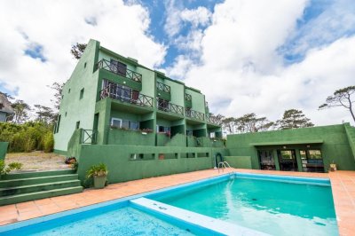 venta edificio hotel punta del este pinares