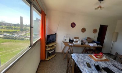 EUSKALERRIA A LA CALLE EMILIO CASTELAR PISO 8 CON VISTA