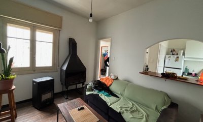 Oficina Sosa RESERVADO Enrique Martinez apartamento por corredor con patio luminoso estufa a leña proximo a Bvar a Gral Flortes ideal vivienda o renta