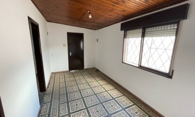 CASA CON TERRENO EN YAÑEZ PINZON ESQ. ZUBILLAGA