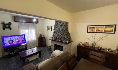 MONTERO VIDAURRETA ESQ. REAL - CON GARAJE - EXCELENTE UBICACION