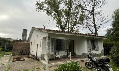 LOMAS DE ZAMORA ESQ. LUIS BATLLE BERRES