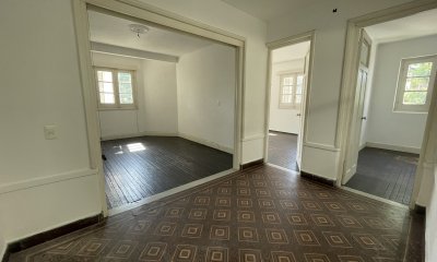 CASA DE ALTOS - REPUBLICA FRANCESA ESQ. BLAS BASUALDO