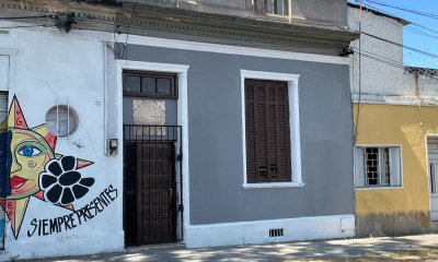 Casa Alquilada Por Contaduria. Laureles Esquina Agustin Muñoz