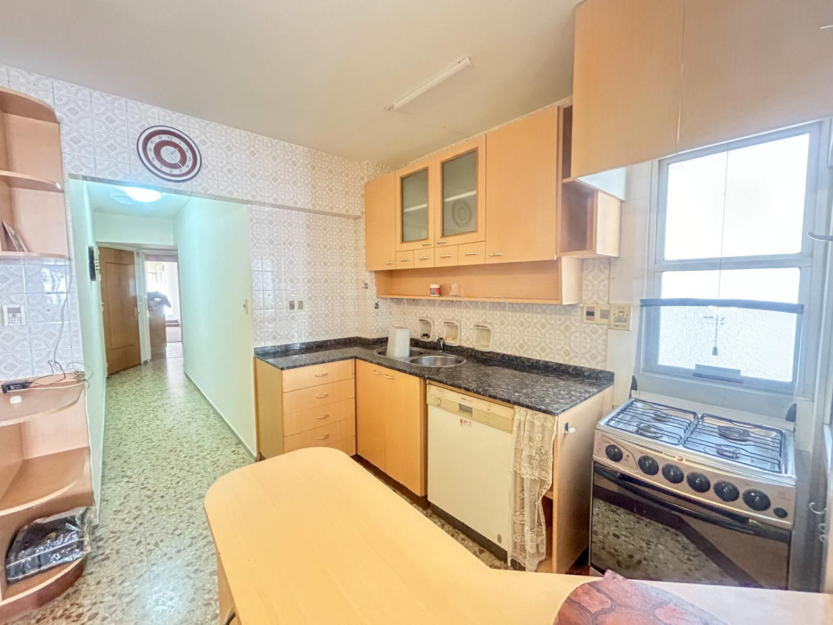 Apartamento ID.280 - Apartamento 2 dormitorios + serv y garage con vista a rambla