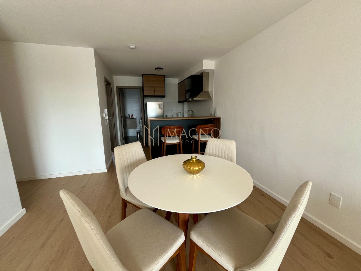 Apartamento ID.639 - Apartamento amoblado Punta Carretas Piso 10