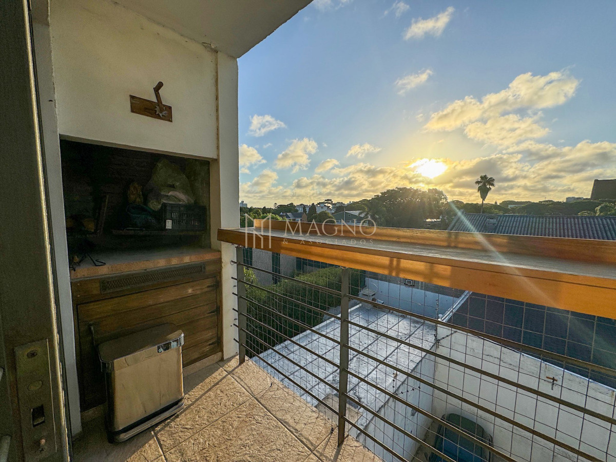 Apartamento ID.622 - Apartamento Malvin 2 dorm, parrillero y garage
