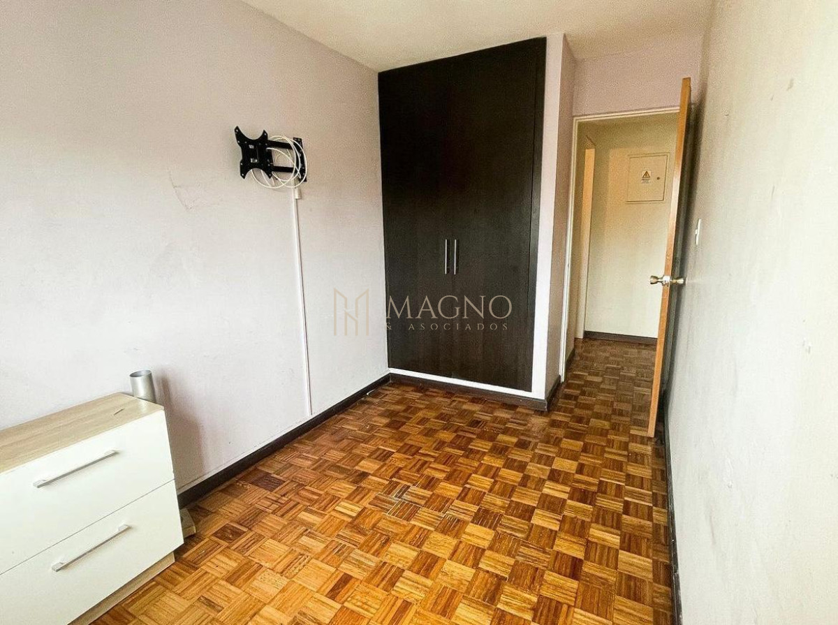 Apartamento ID.495 - Apartamento en venta 3 dormitorios + servicio y ggecen Punta Carretas