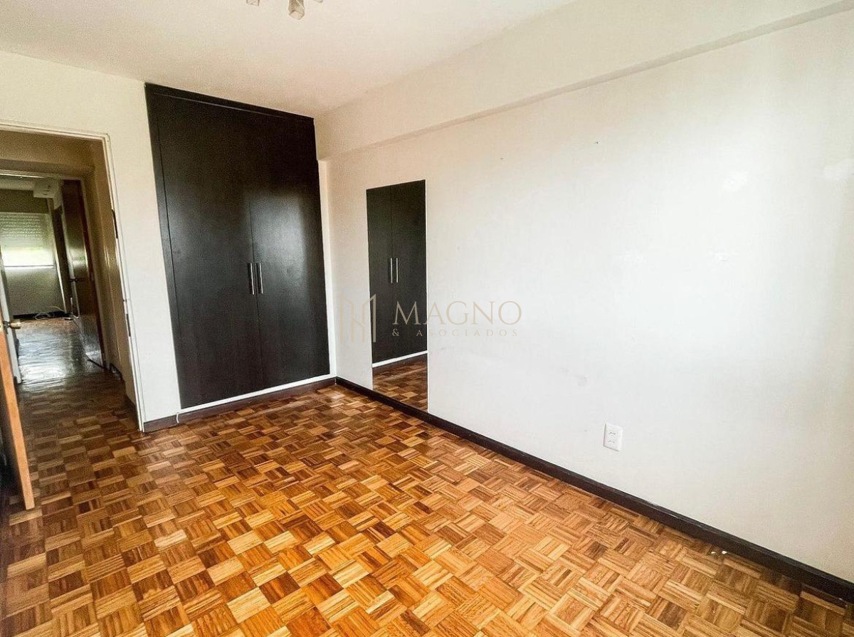 Apartamento ID.495 - Apartamento en venta 3 dormitorios + servicio y ggecen Punta Carretas