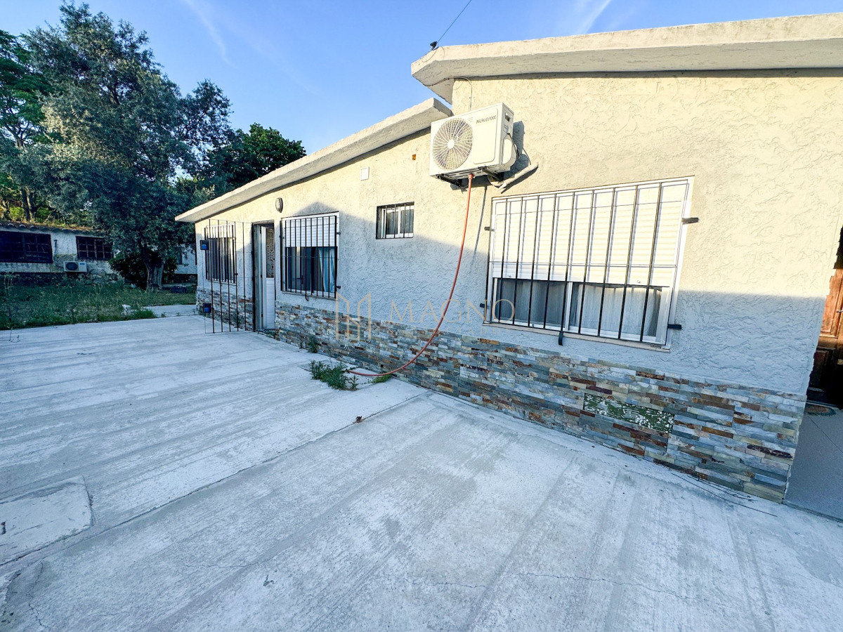 Casa ID.593 - Se vende casa con apto en Parque del Plata