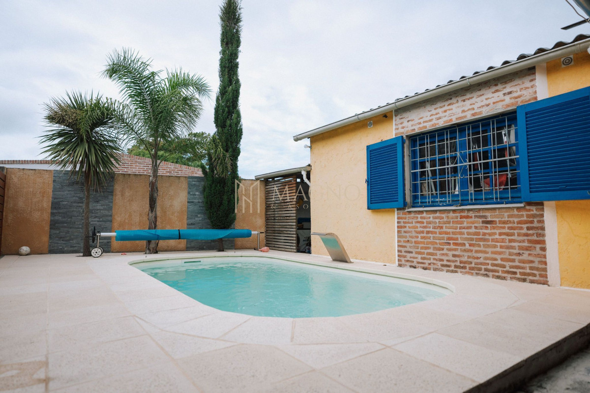 Casa ID.628 - Venta Casa 3 dormitorios piscina climatizada en Solymar 