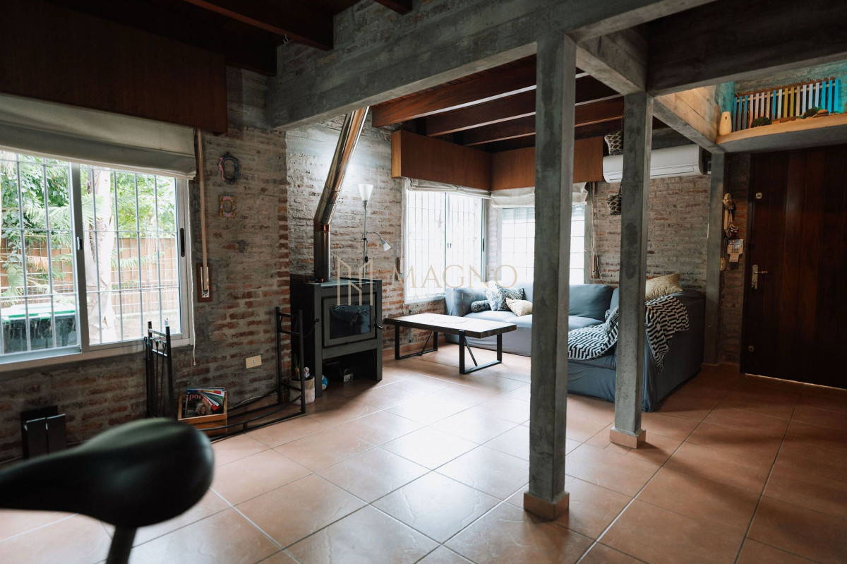 Casa ID.628 - Venta Casa 3 dormitorios piscina climatizada en Solymar 