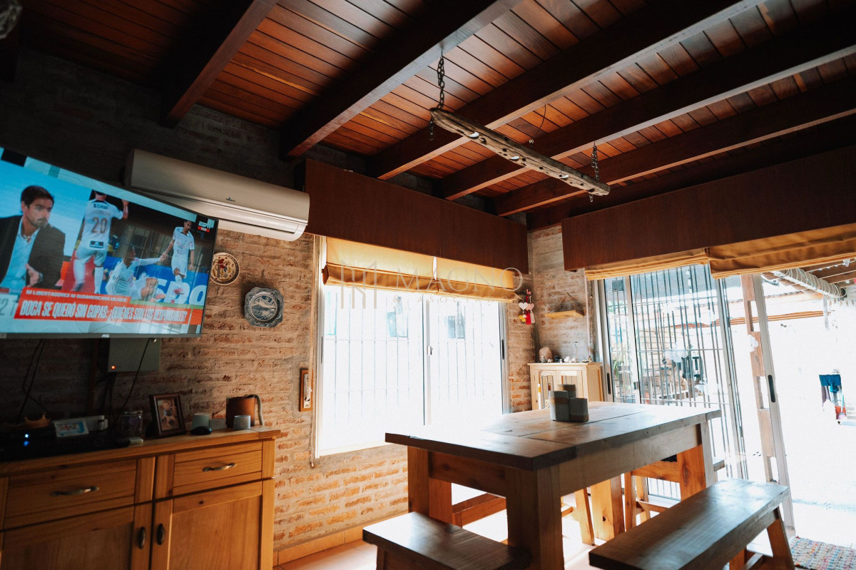 Casa ID.628 - Venta Casa 3 dormitorios piscina climatizada en Solymar 