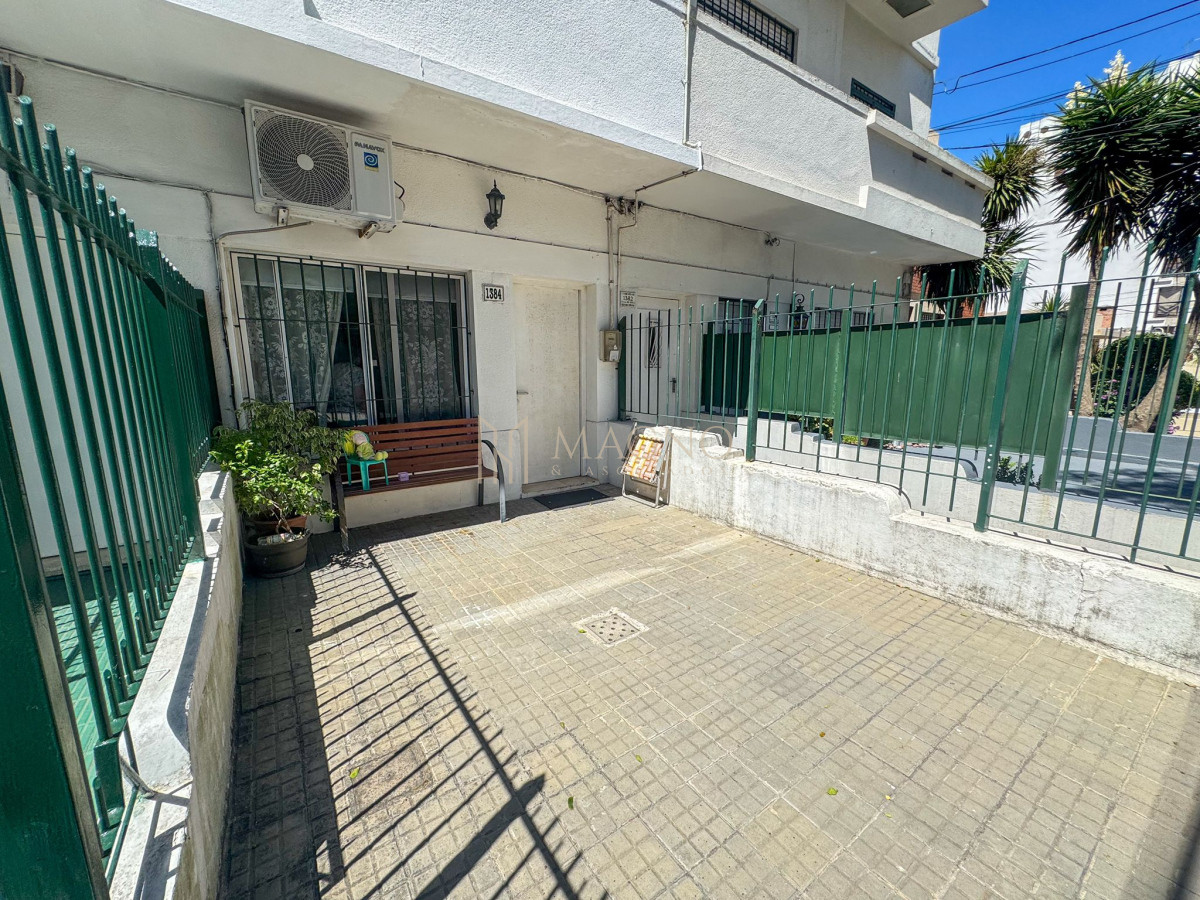 Casa ID.624 - Venta Casa en PH con parrillero, en Malvin, a 50m de la rambla