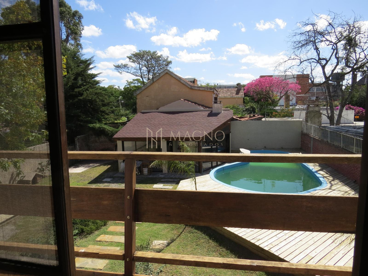 Casa ID.596 - Casa en venta con piscina en Carrasco