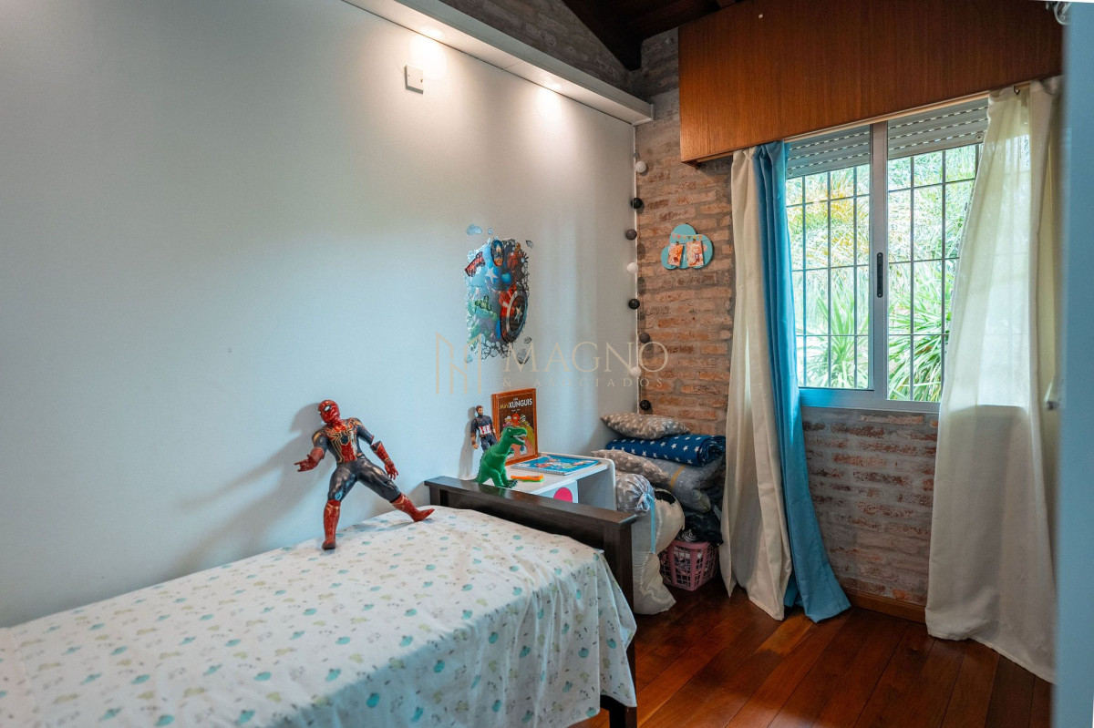 Casa ID.628 - Venta Casa 3 dormitorios piscina climatizada en Solymar 