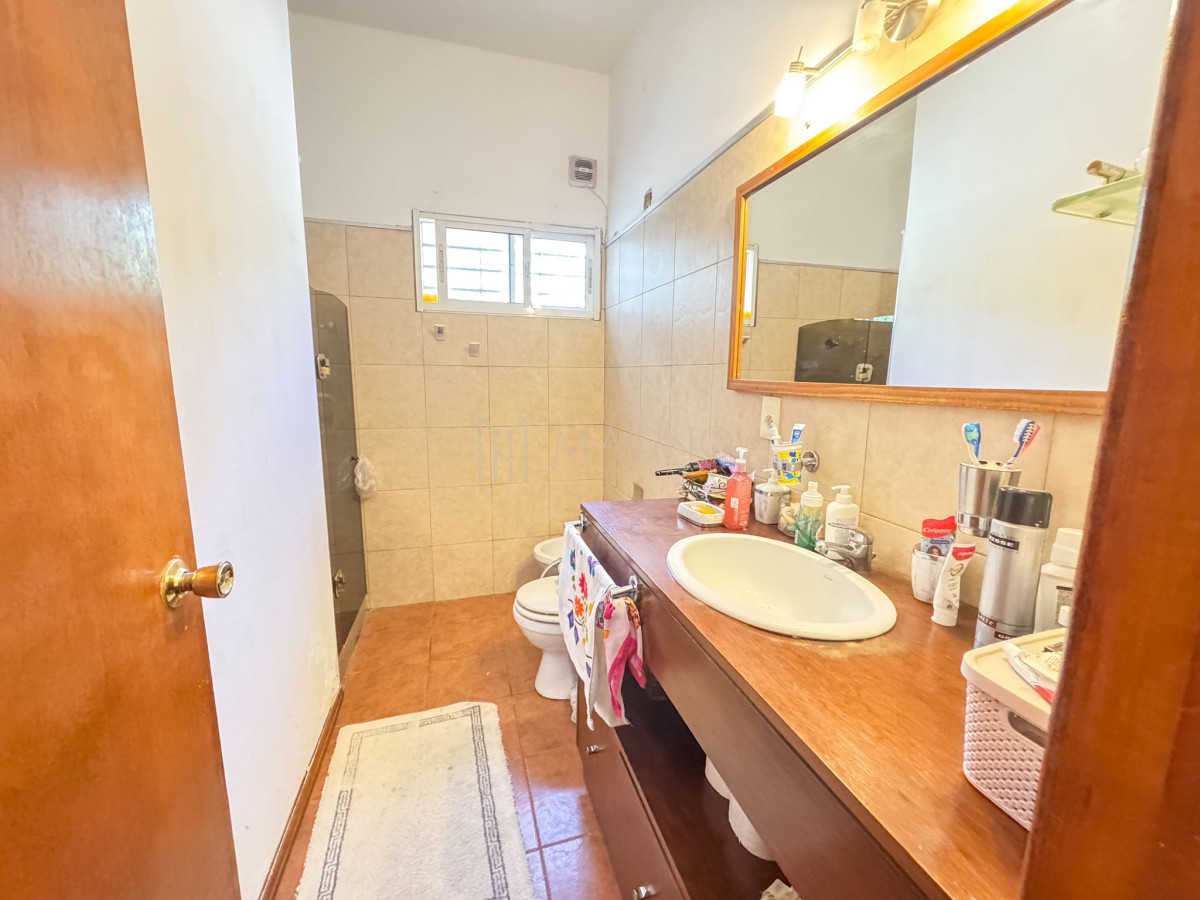 Casa ID.624 - Venta Casa en PH con parrillero, en Malvin, a 50m de la rambla