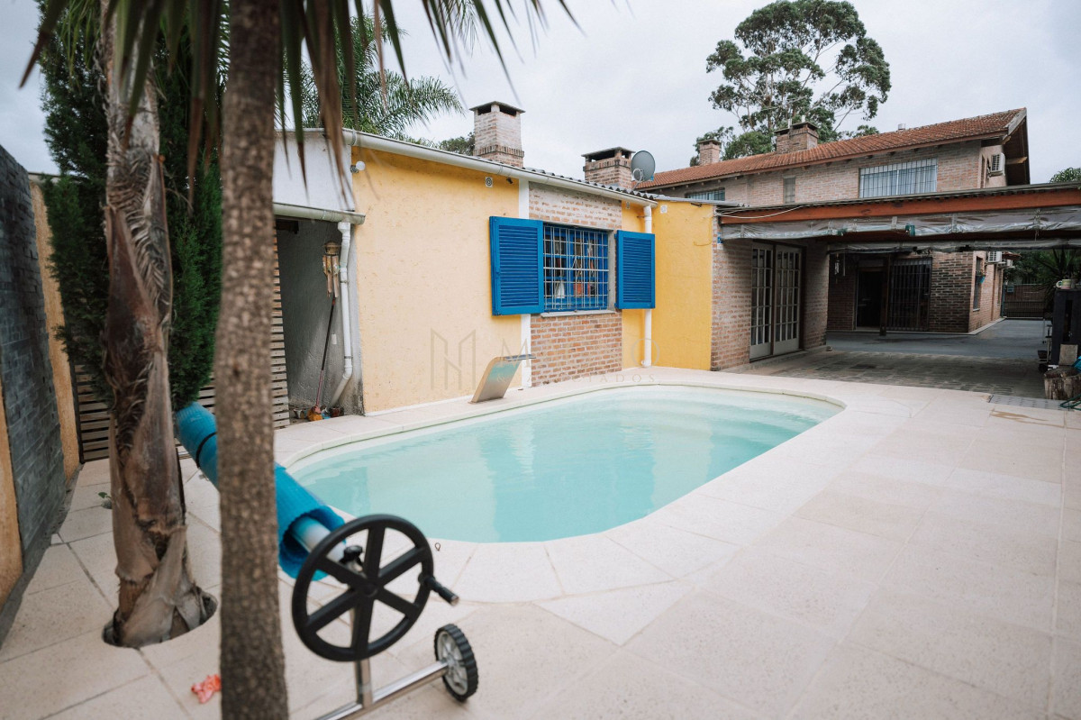 Casa ID.628 - Venta Casa 3 dormitorios piscina climatizada en Solymar 