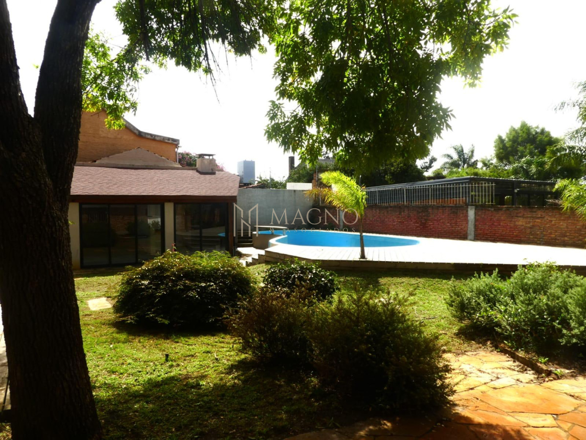 Casa ID.596 - Casa en venta con piscina en Carrasco