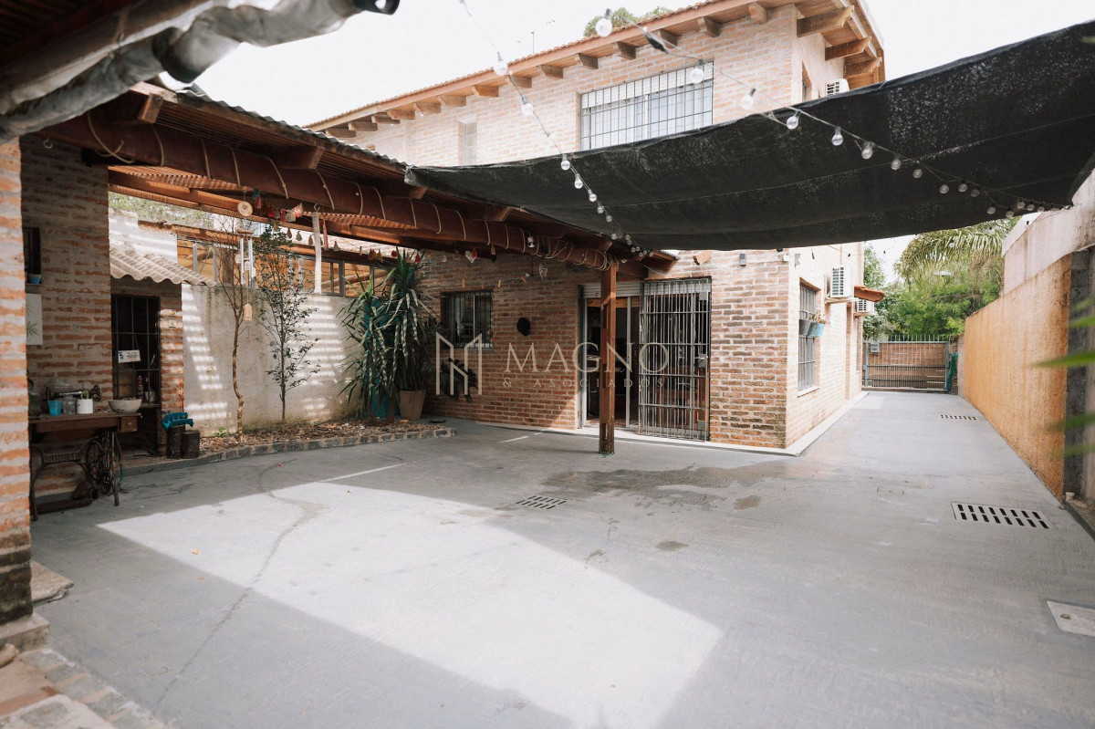 Casa ID.628 - Venta Casa 3 dormitorios piscina climatizada en Solymar 