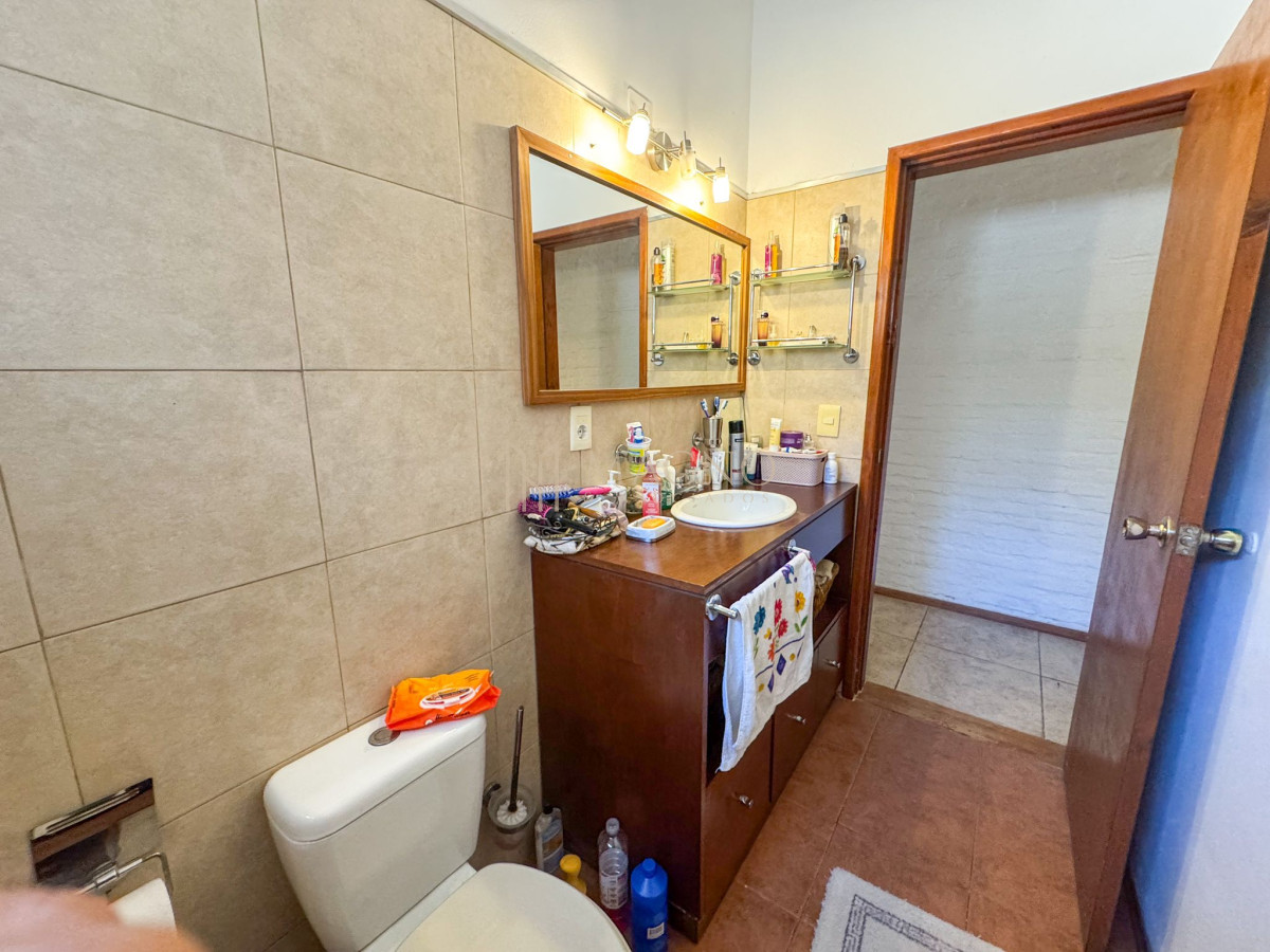 Casa ID.624 - Venta Casa en PH con parrillero, en Malvin, a 50m de la rambla