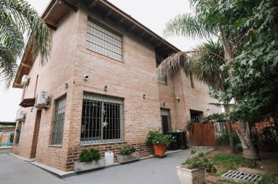 Venta Casa 3 dormitorios piscina climatizada en Solymar 