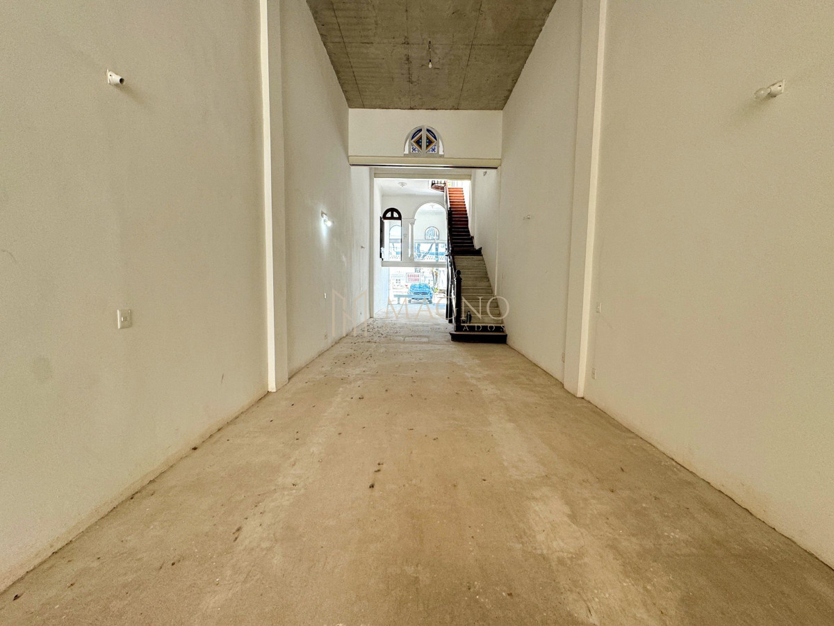 Local Comercial ID.594 - Se alquila local comercial frente a Punta Carretas Shopping