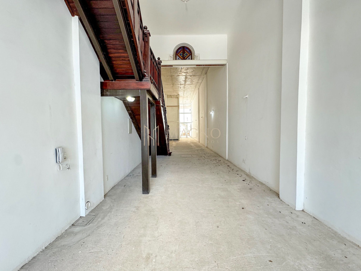 Local Comercial ID.594 - Se alquila local comercial frente a Punta Carretas Shopping