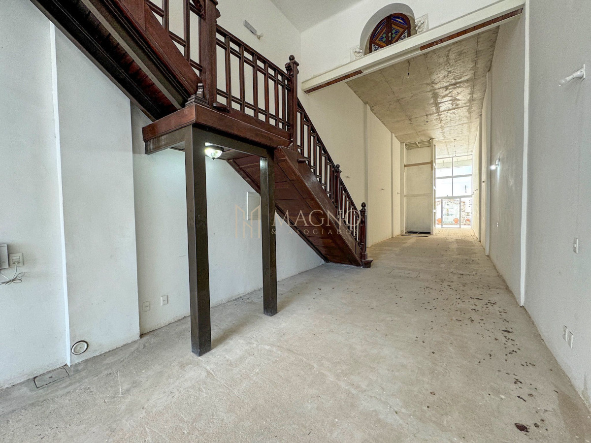 Local Comercial ID.594 - Se alquila local comercial frente a Punta Carretas Shopping