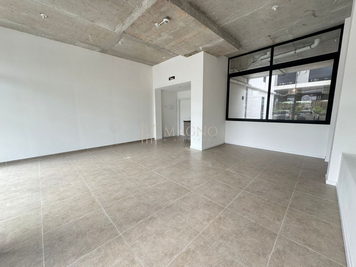Local Comercial ID.636 - Local comercial sobre Monte Caseros 