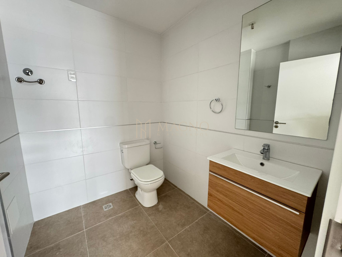 Local Comercial ID.636 - Local comercial sobre Monte Caseros 