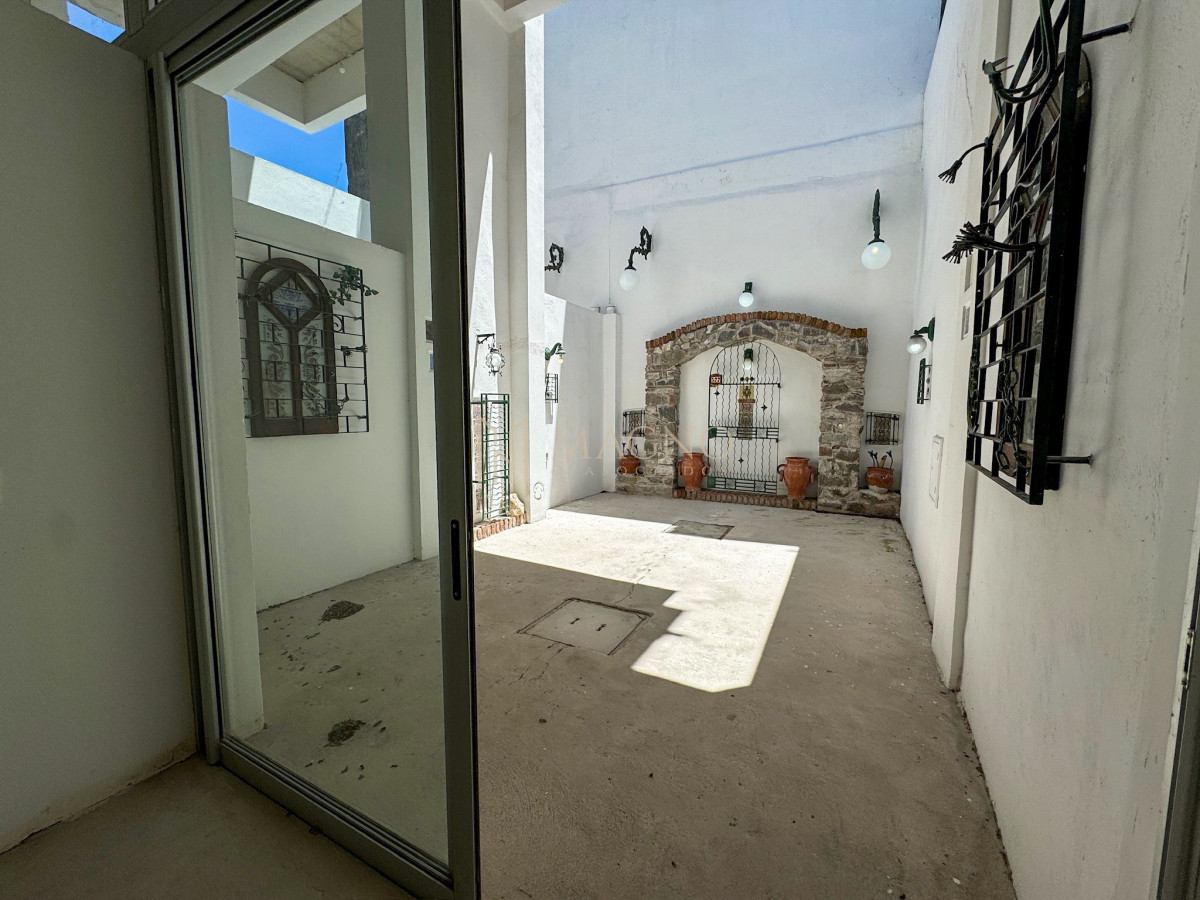 Local Comercial ID.594 - Se alquila local comercial frente a Punta Carretas Shopping