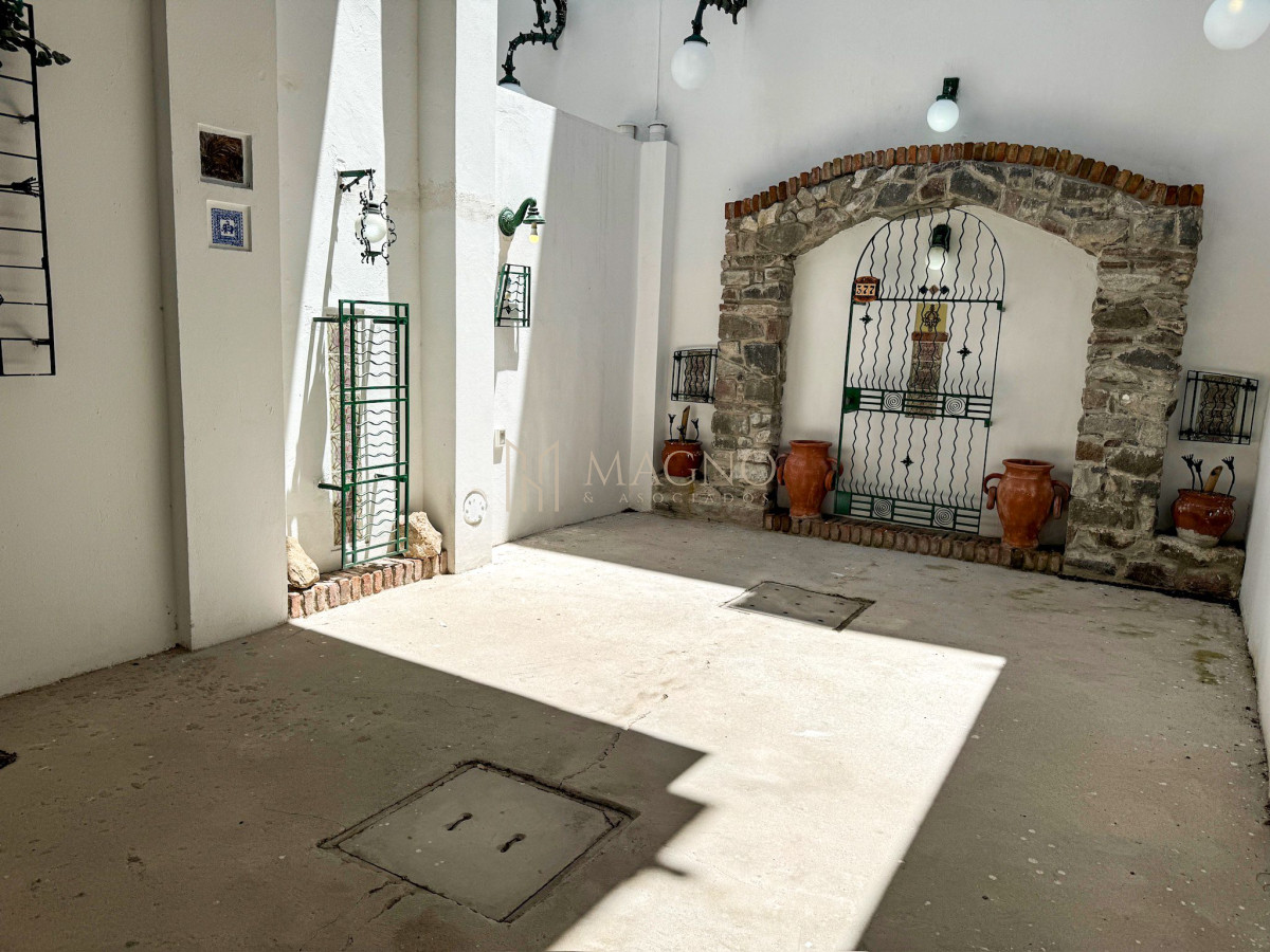 Local Comercial ID.594 - Se alquila local comercial frente a Punta Carretas Shopping
