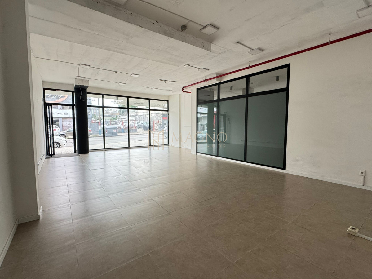 Local Comercial ID.637 - Local comercial en alquiler Sobre Monte Caseros