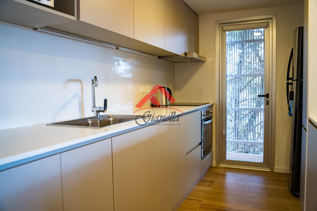 Apartamento ID.2018 - Apartamento en venta en playa mansa Punta del Este 