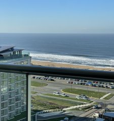 Apartamento en venta en piso alto en Look Tower, Punta del Este.