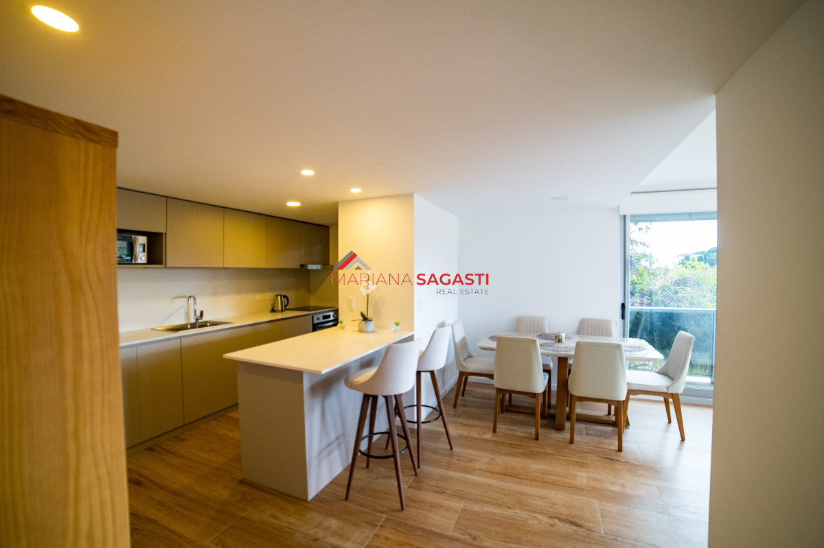Apartamento ID.4000 - apartamento en venta en playa mansa Punta del este 