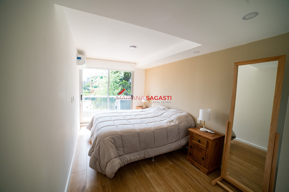 Apartamento ID.4000 - apartamento en venta en playa mansa Punta del este 