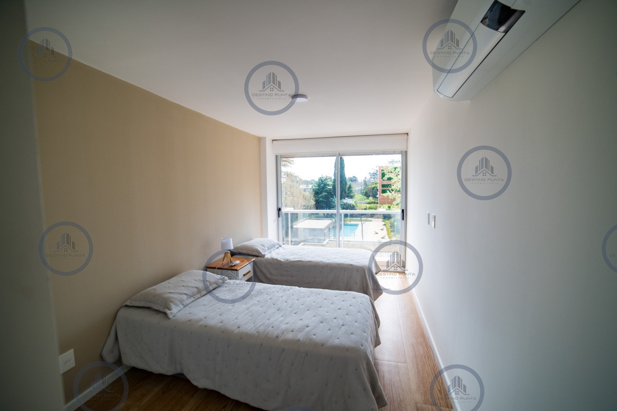 Apartamento ID.2164 - apartamento en venta en playa mansa Punta del este 