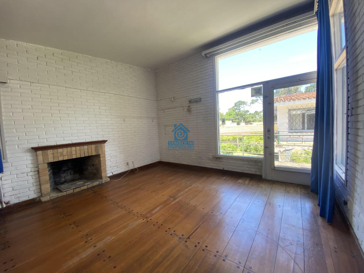 Casa ID.444 - Gran propiedad en Cantegril conformada por 3 casas 