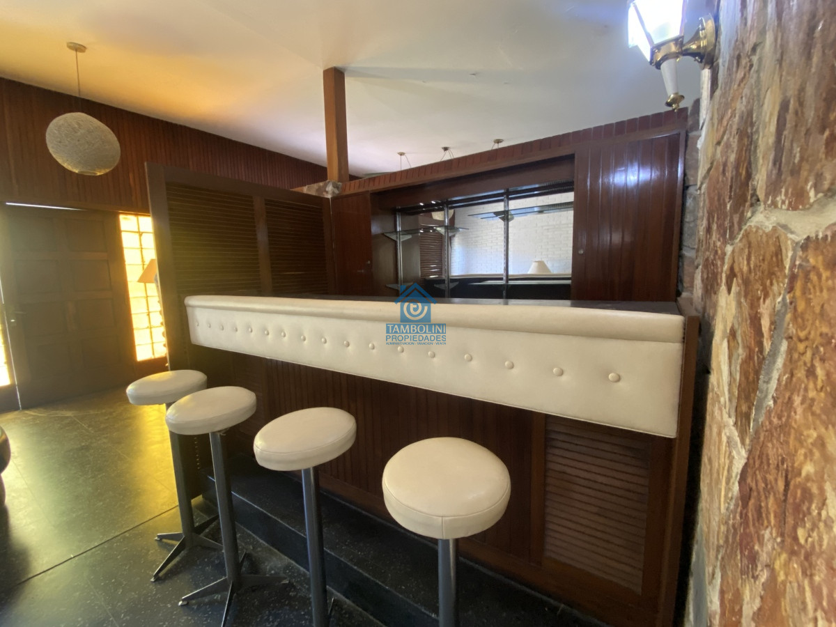 Casa ID.444 - Gran propiedad en Cantegril conformada por 3 casas 