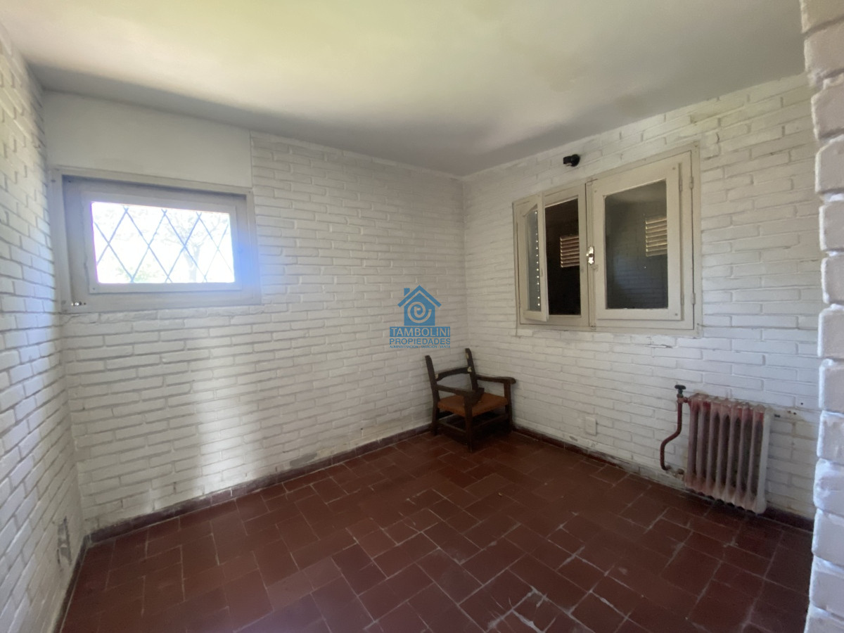 Casa ID.444 - Gran propiedad en Cantegril conformada por 3 casas 