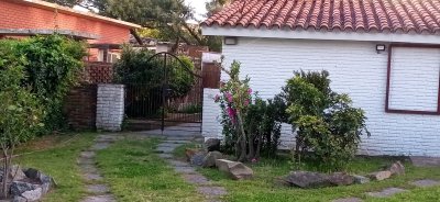 Casa de 4 dormitorios . Zona Terminal de Maldonado